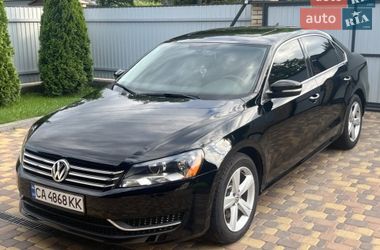 Седан Volkswagen Passat 2012 в Львове
