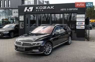 Универсал Volkswagen Passat 2019 в Львове