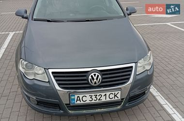 Универсал Volkswagen Passat 2010 в Нововолынске