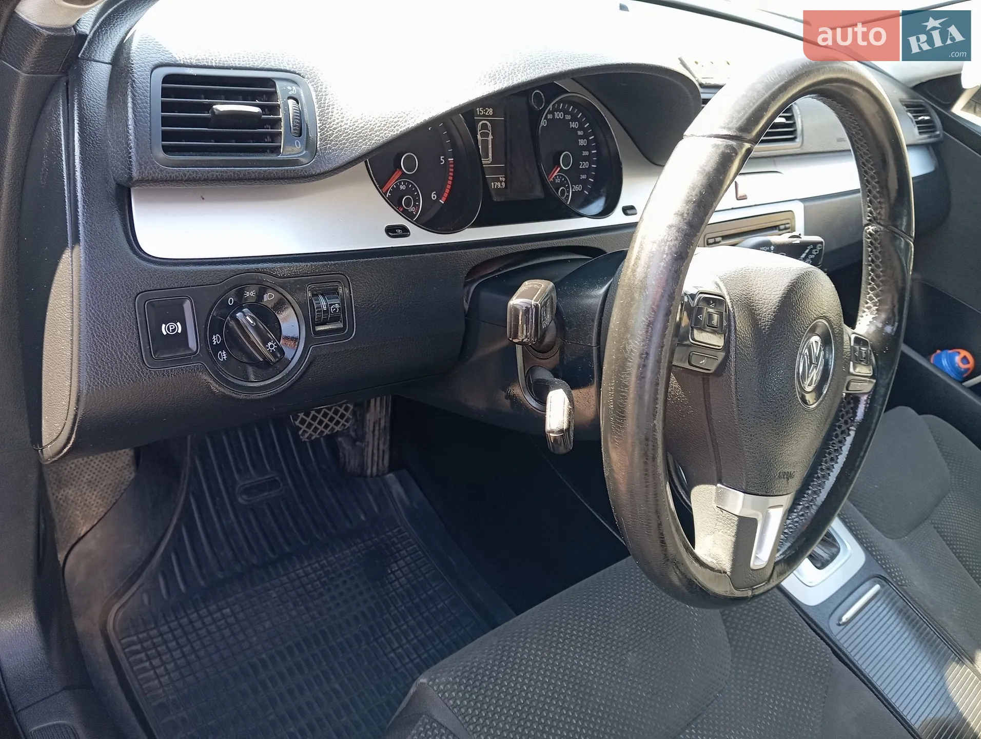 2010 Volkswagen Passat - мініатюра 14