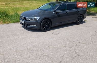 Универсал Volkswagen Passat 2015 в Ужгороде