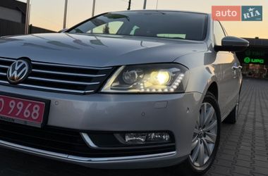 Седан Volkswagen Passat 2012 в Луцке