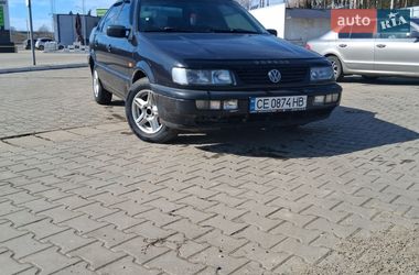 Седан Volkswagen Passat 1994 в Чернівцях
