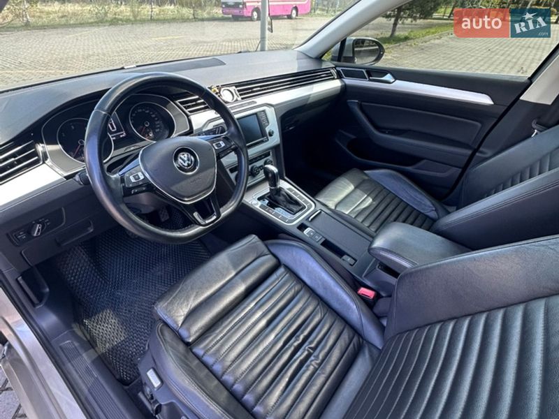Универсал Volkswagen Passat 2015 в Судовой Вишне