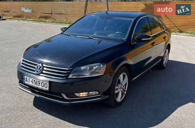 Седан Volkswagen Passat 2012 в Чернігові