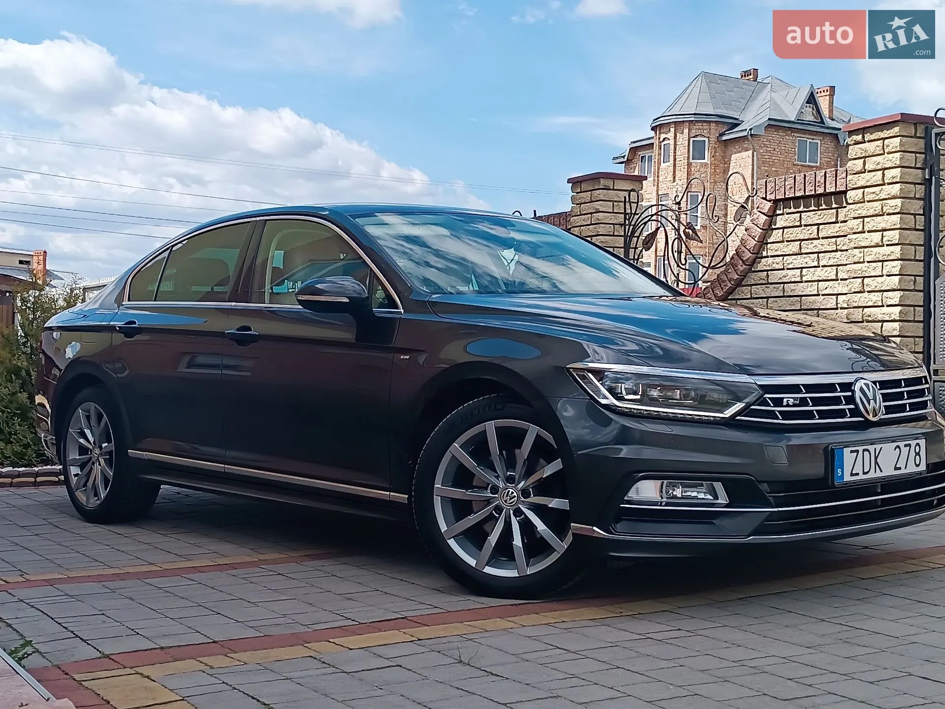 2018 Volkswagen Passat - мініатюра 12