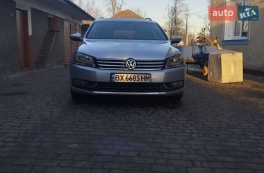 Універсал Volkswagen Passat 2011 в Волочиську