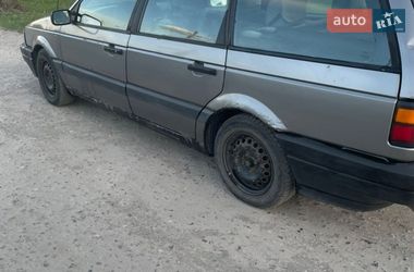 Універсал Volkswagen Passat 1989 в Зборові