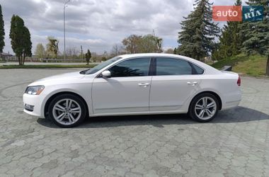 Седан Volkswagen Passat 2012 в Дубно