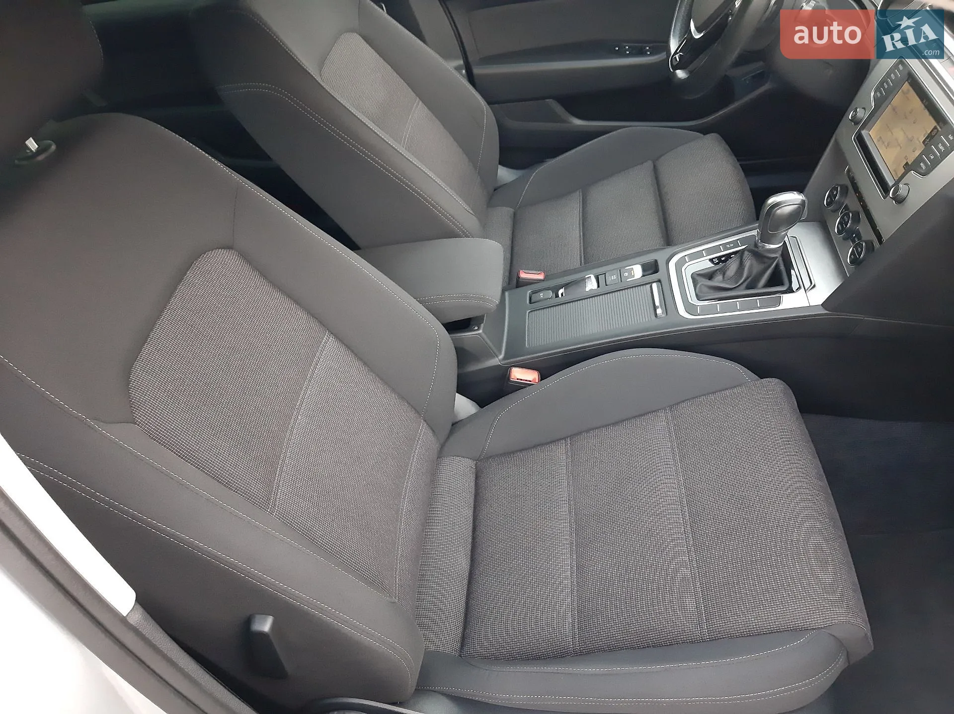 2016 Volkswagen Passat - мініатюра 36
