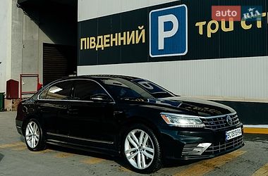 Седан Volkswagen Passat 2016 в Львові