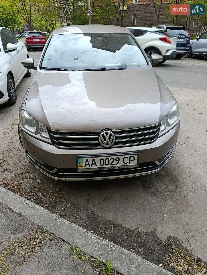 2012 Volkswagen Passat - мініатюра 21