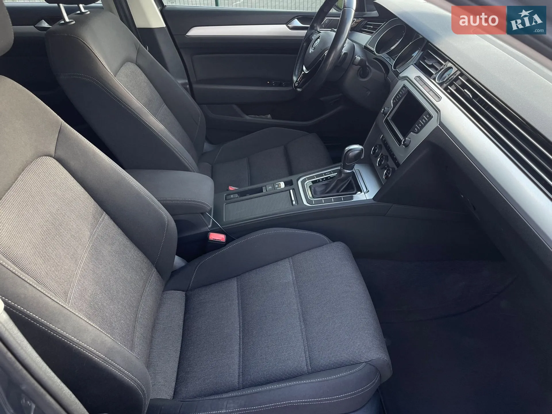 2016 Volkswagen Passat - мініатюра 21