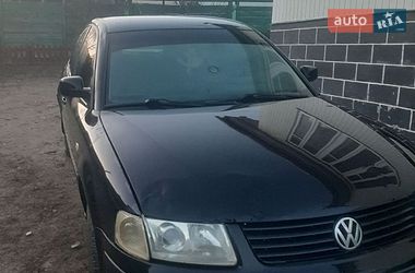 Седан Volkswagen Passat 2000 в Ровно
