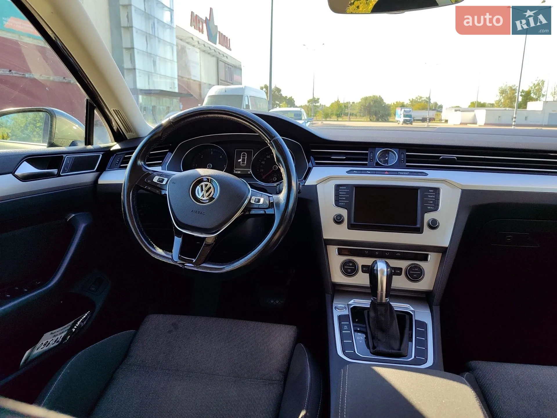 2017 Volkswagen Passat - мініатюра 14