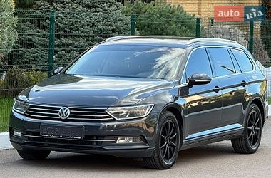 Универсал Volkswagen Passat 2017 в Ровно