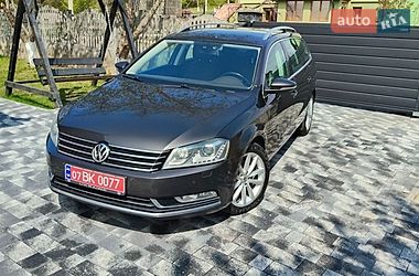 Универсал Volkswagen Passat 2011 в Ровно