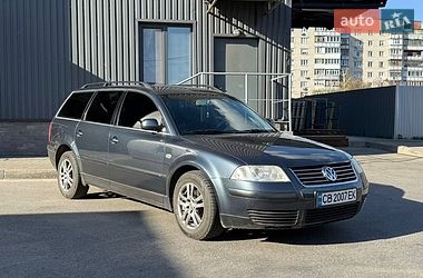 Універсал Volkswagen Passat 2001 в Чернігові