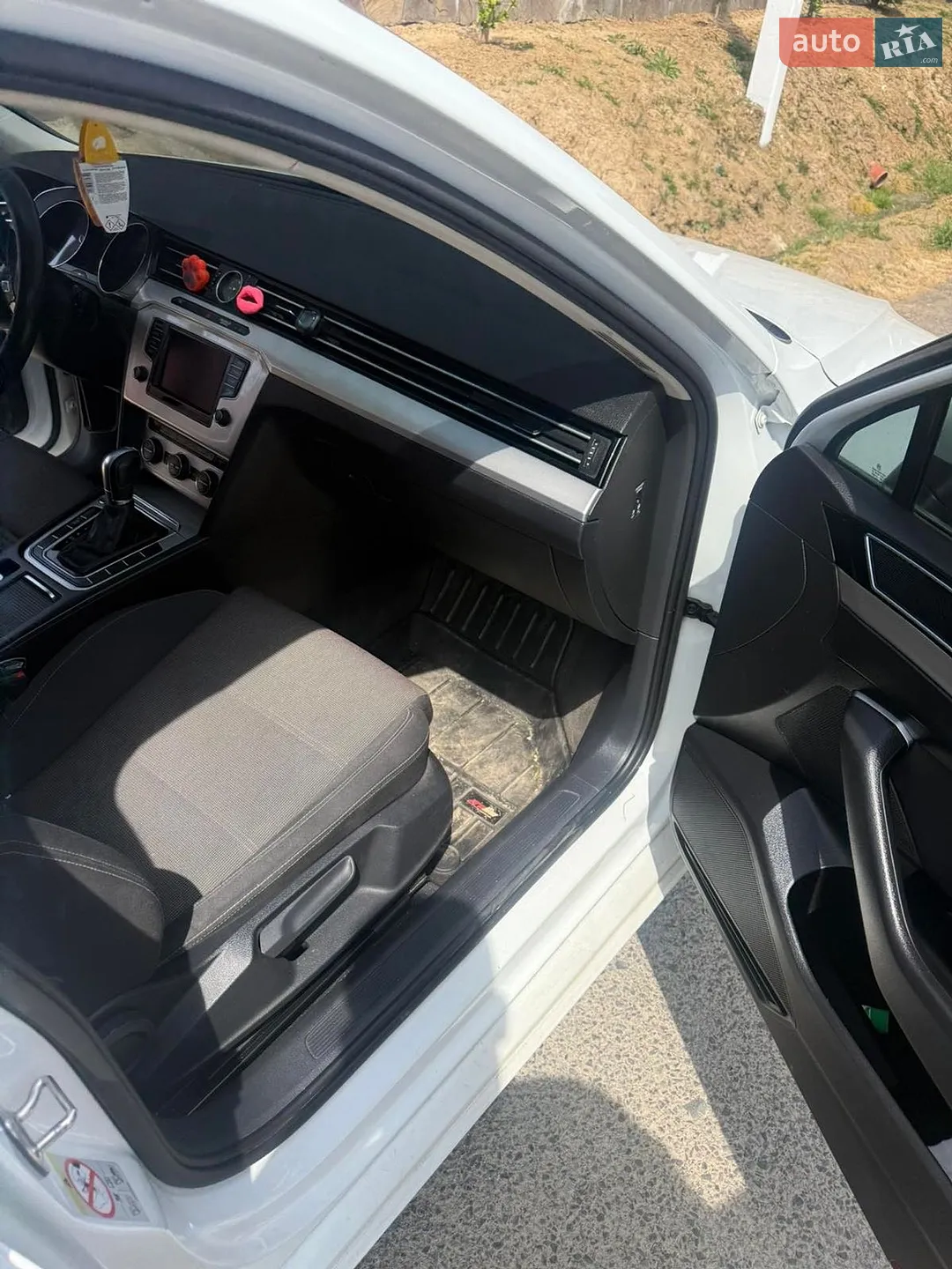 2017 Volkswagen Passat - мініатюра 6