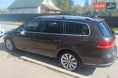 Універсал Volkswagen Passat 2011 в Самборі