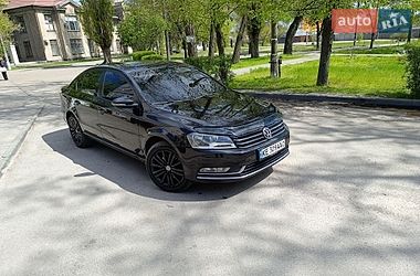 Седан Volkswagen Passat 2013 в Дніпрі