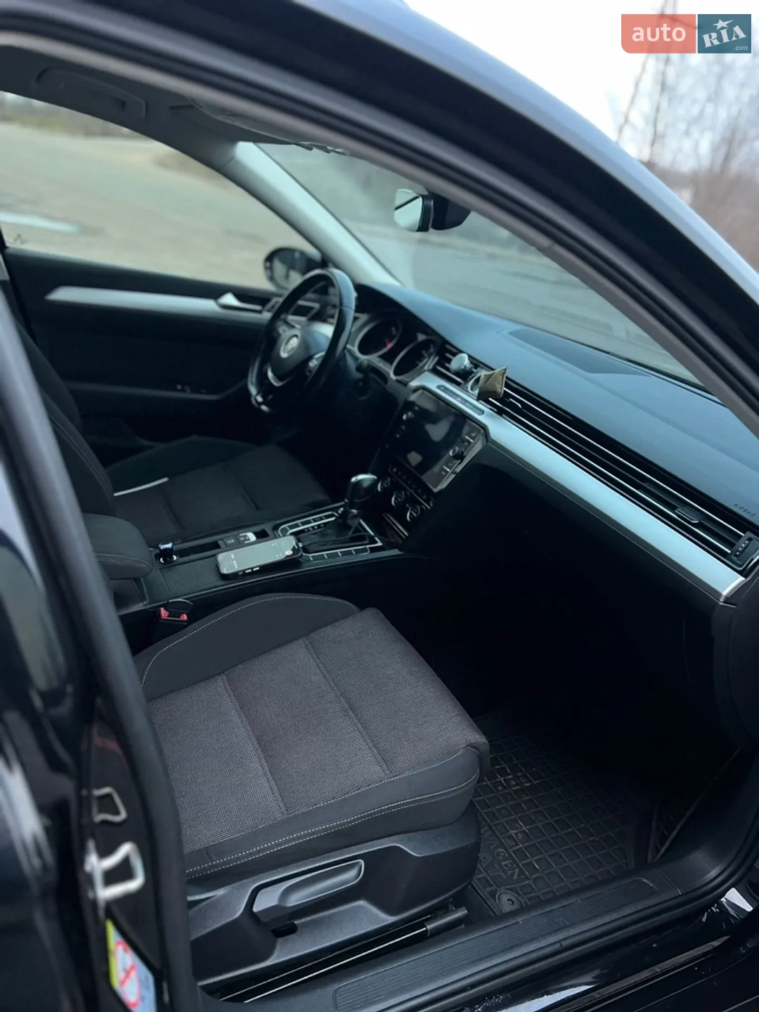 2019 Volkswagen Passat - мініатюра 18