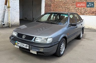 Седан Volkswagen Passat 1995 в Ровно