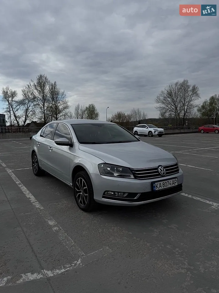 2011 Volkswagen Passat - мініатюра 25