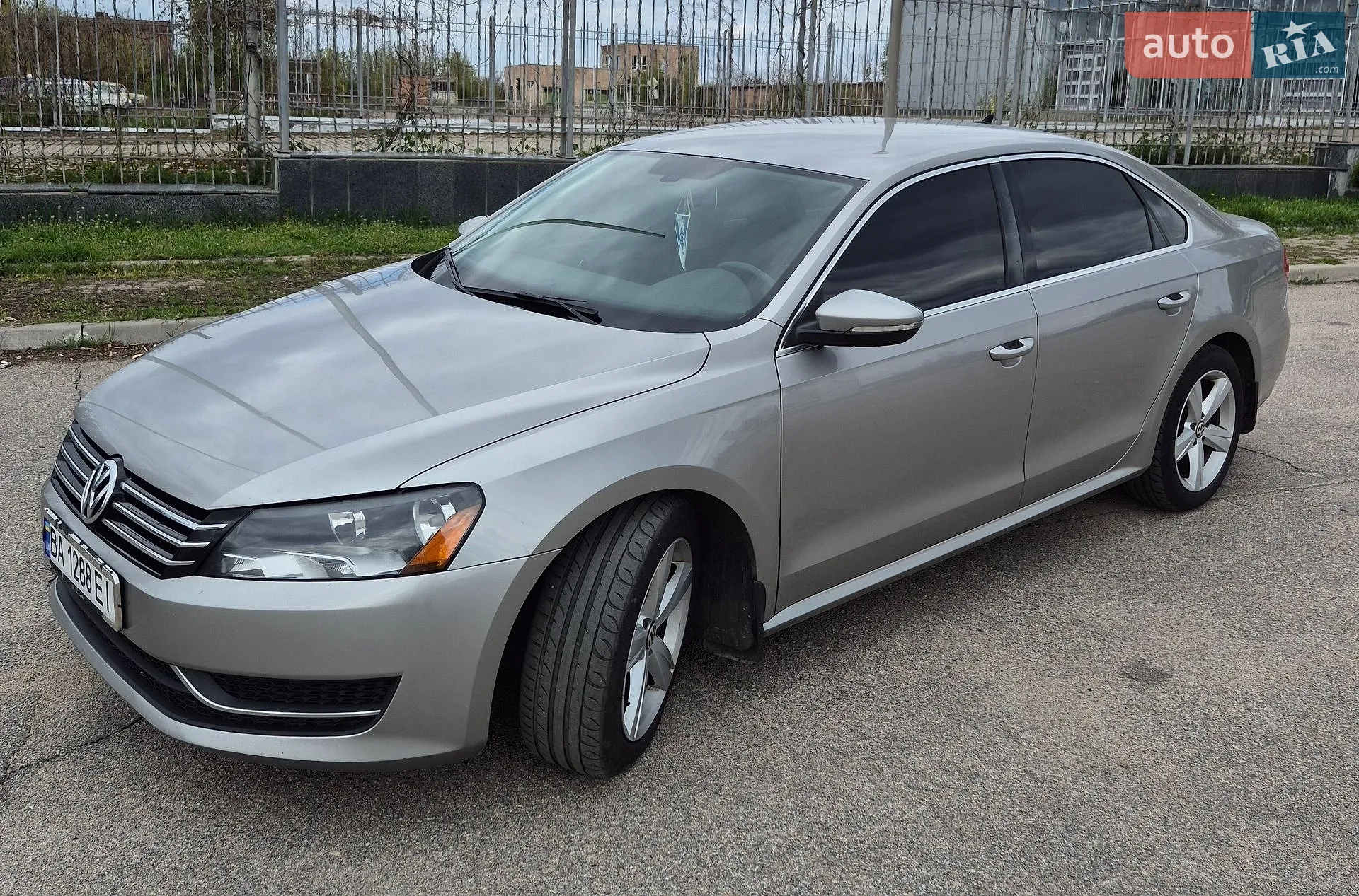 2011 Volkswagen Passat - мініатюра 9