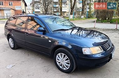 Универсал Volkswagen Passat 1998 в Надворной