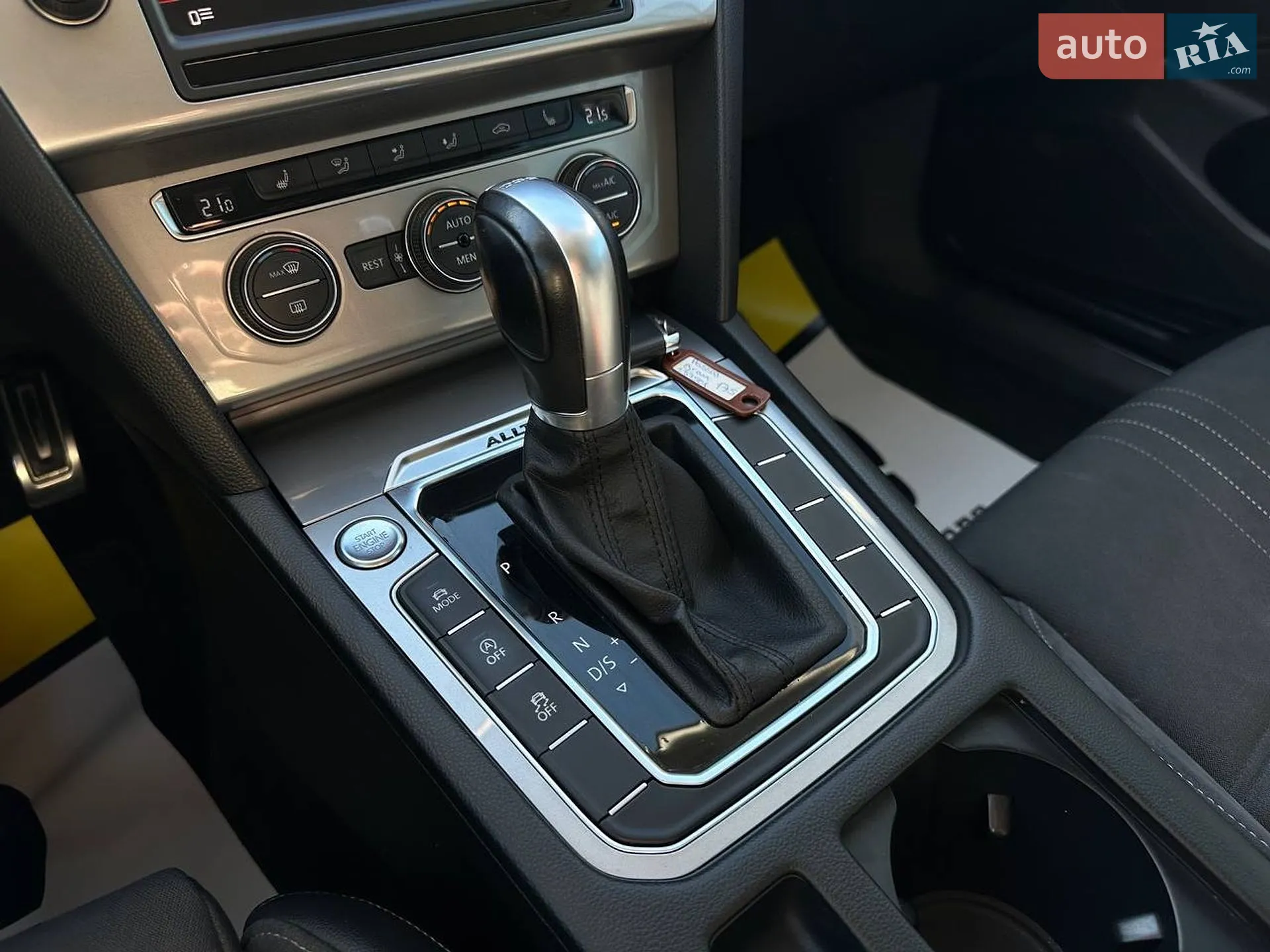 2016 Volkswagen Passat - мініатюра 17