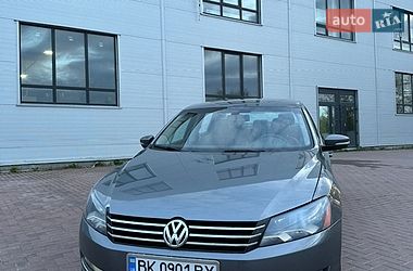Седан Volkswagen Passat 2013 в Рівному