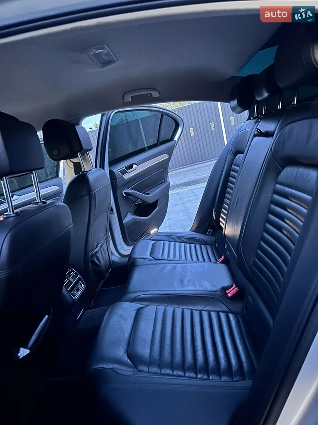2015 Volkswagen Passat - мініатюра 10