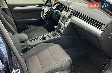 Универсал Volkswagen Passat 2015 в Виннице