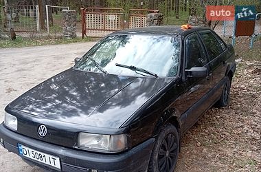 Седан Volkswagen Passat 1989 в Киеве