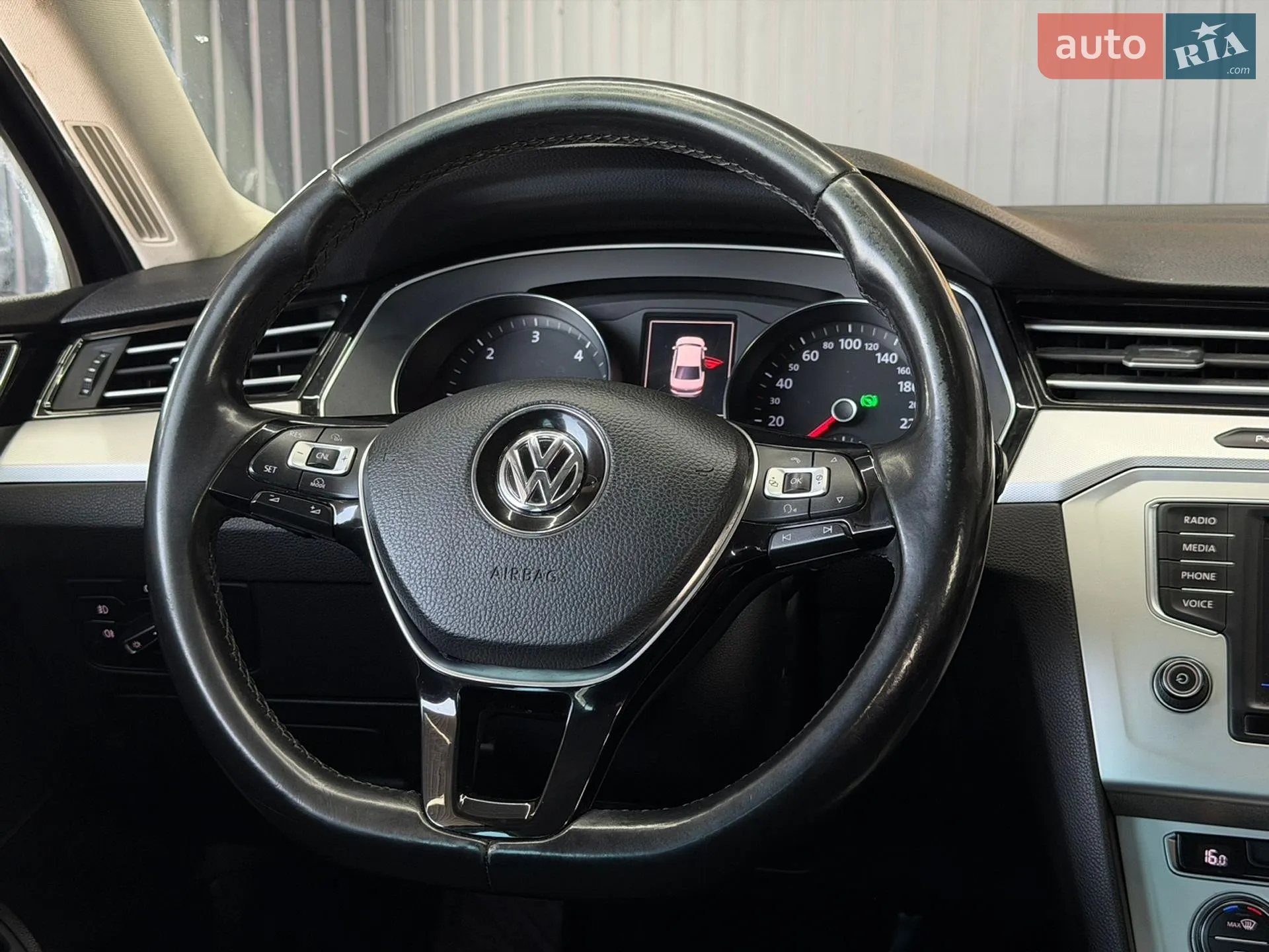 2016 Volkswagen Passat - мініатюра 25
