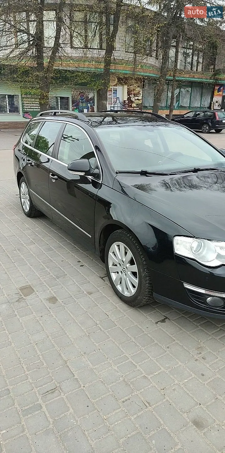 2010 Volkswagen Passat - мініатюра 8