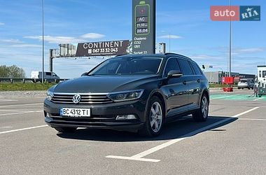 Универсал Volkswagen Passat 2019 в Львове