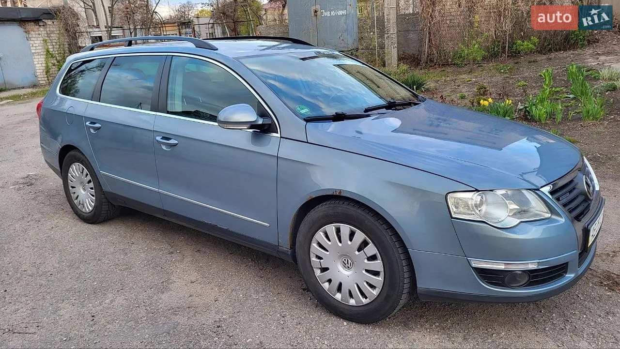 2010 Volkswagen Passat - мініатюра 28