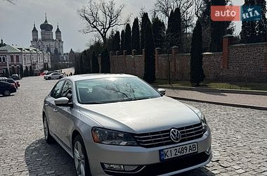 Седан Volkswagen Passat 2014 в Києві