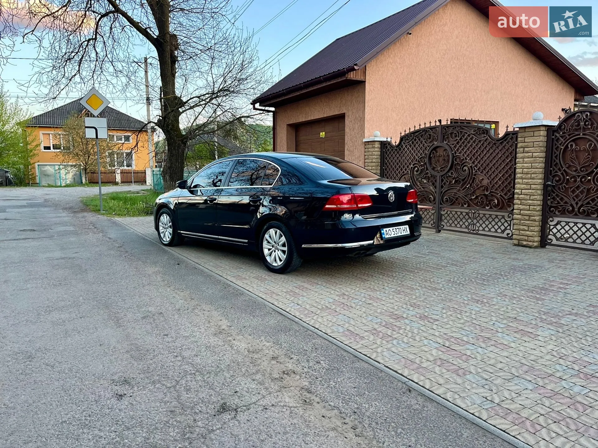 2011 Volkswagen Passat - мініатюра 3