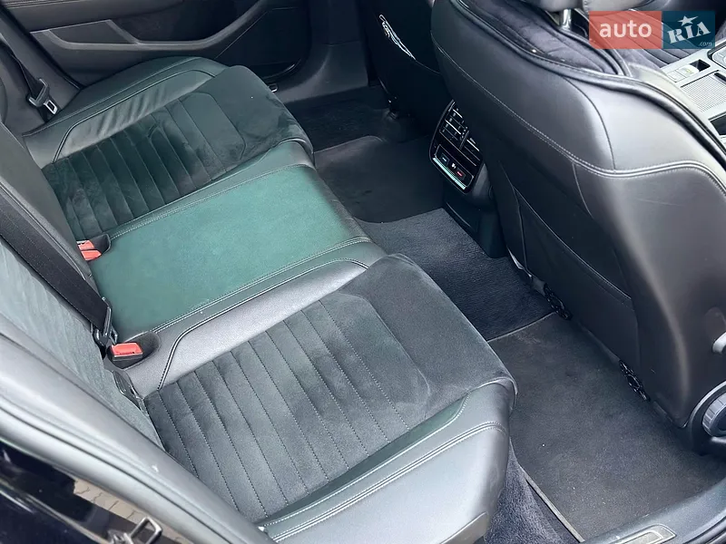 Volkswagen Passat 2018 VIN WVWZZZ3CZKE003236 фото оголошення 14 з 59