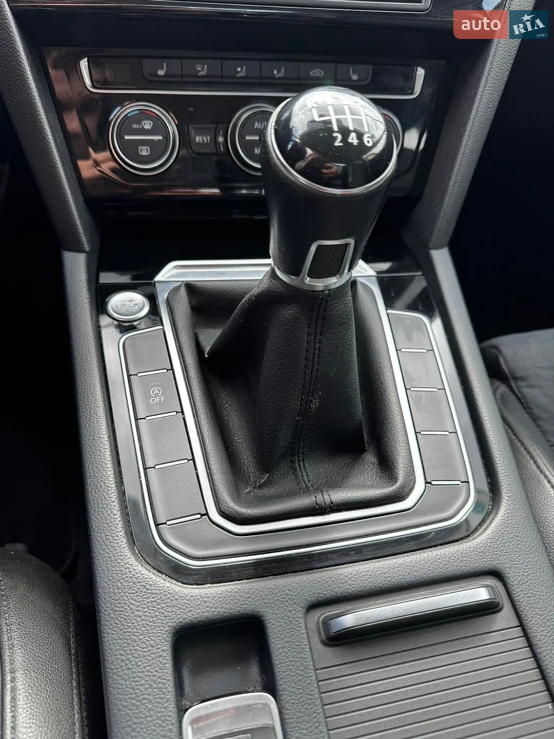 2015 Volkswagen Passat - мініатюра 16