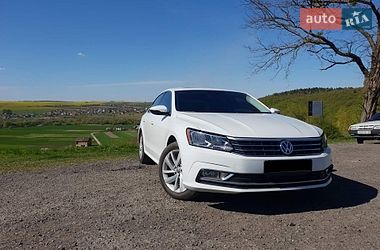 Седан Volkswagen Passat 2018 в Ивано-Франковске
