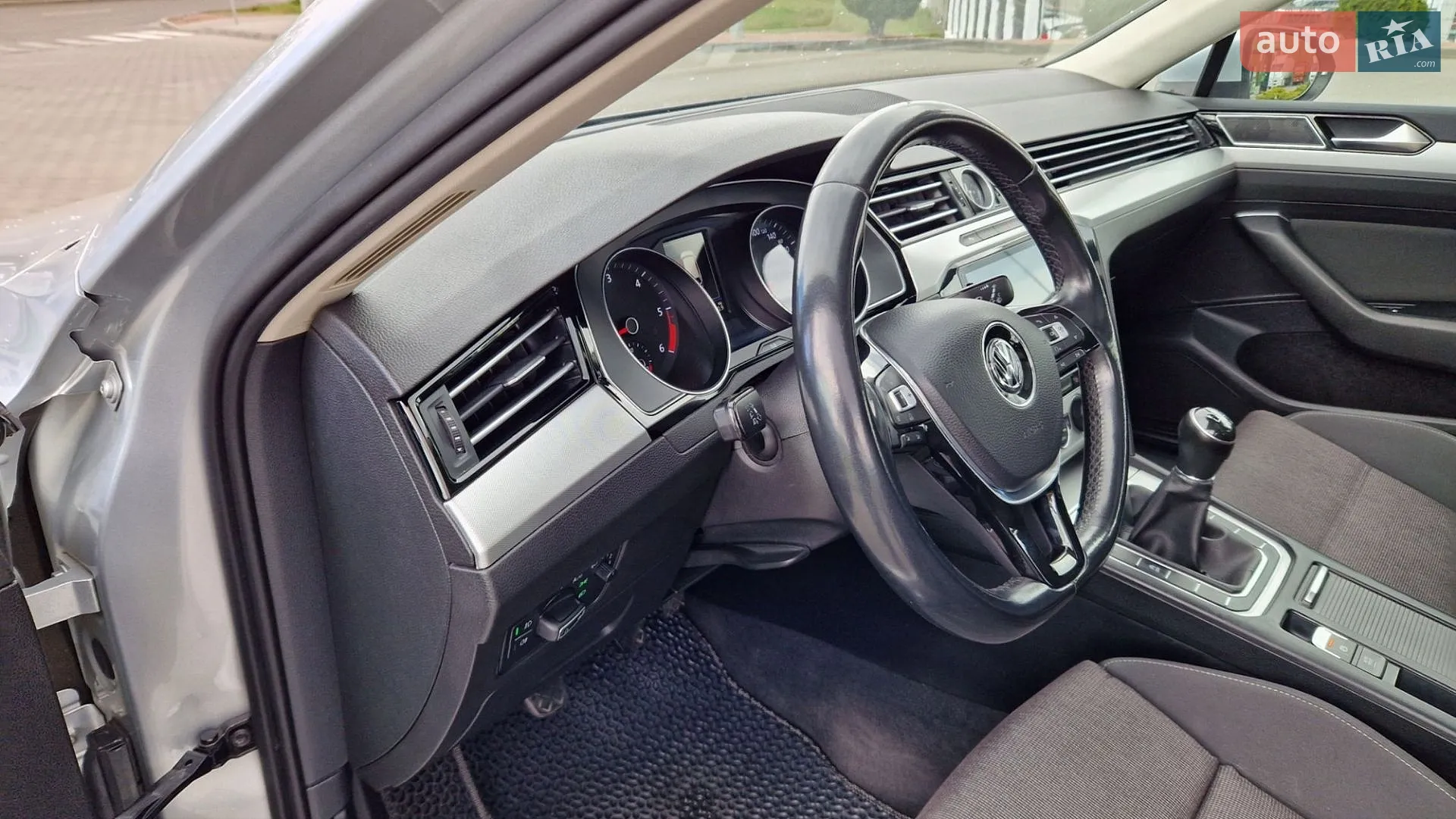 2017 Volkswagen Passat - мініатюра 15