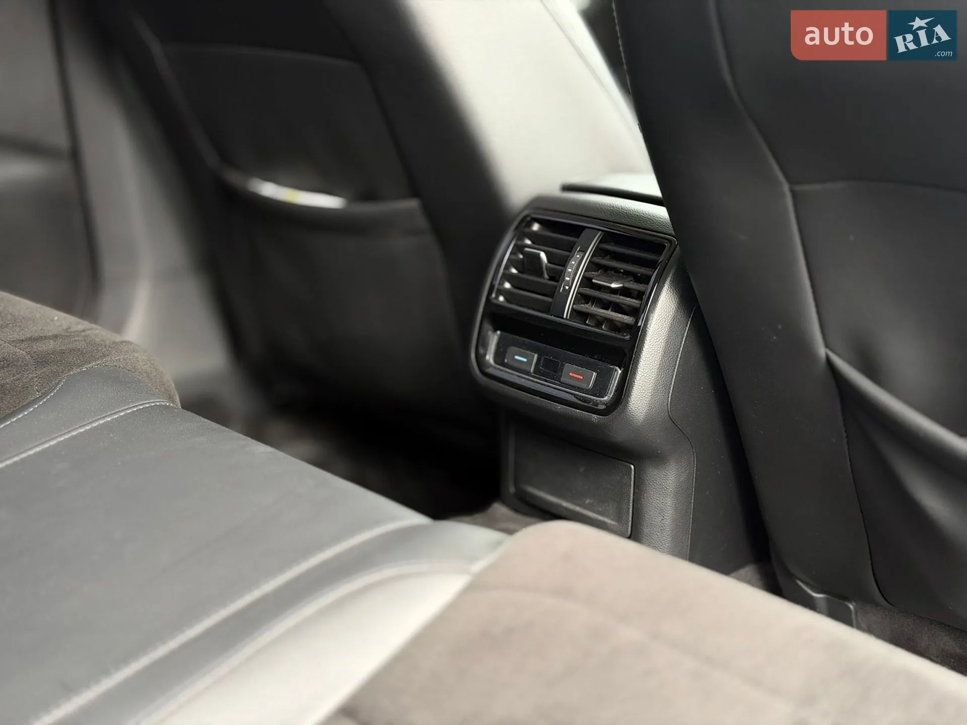 2019 Volkswagen Passat - мініатюра 22
