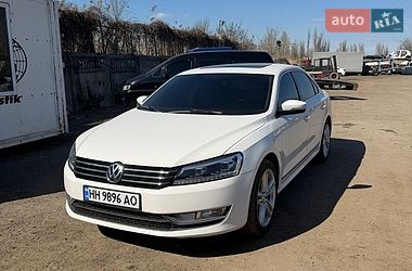 Седан Volkswagen Passat 2015 в Одесі
