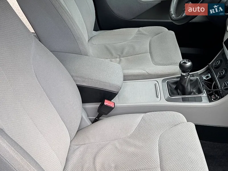 Volkswagen Passat 2008 VIN WVWZZZ3CZ9E063708 фото оголошення 25 з 77