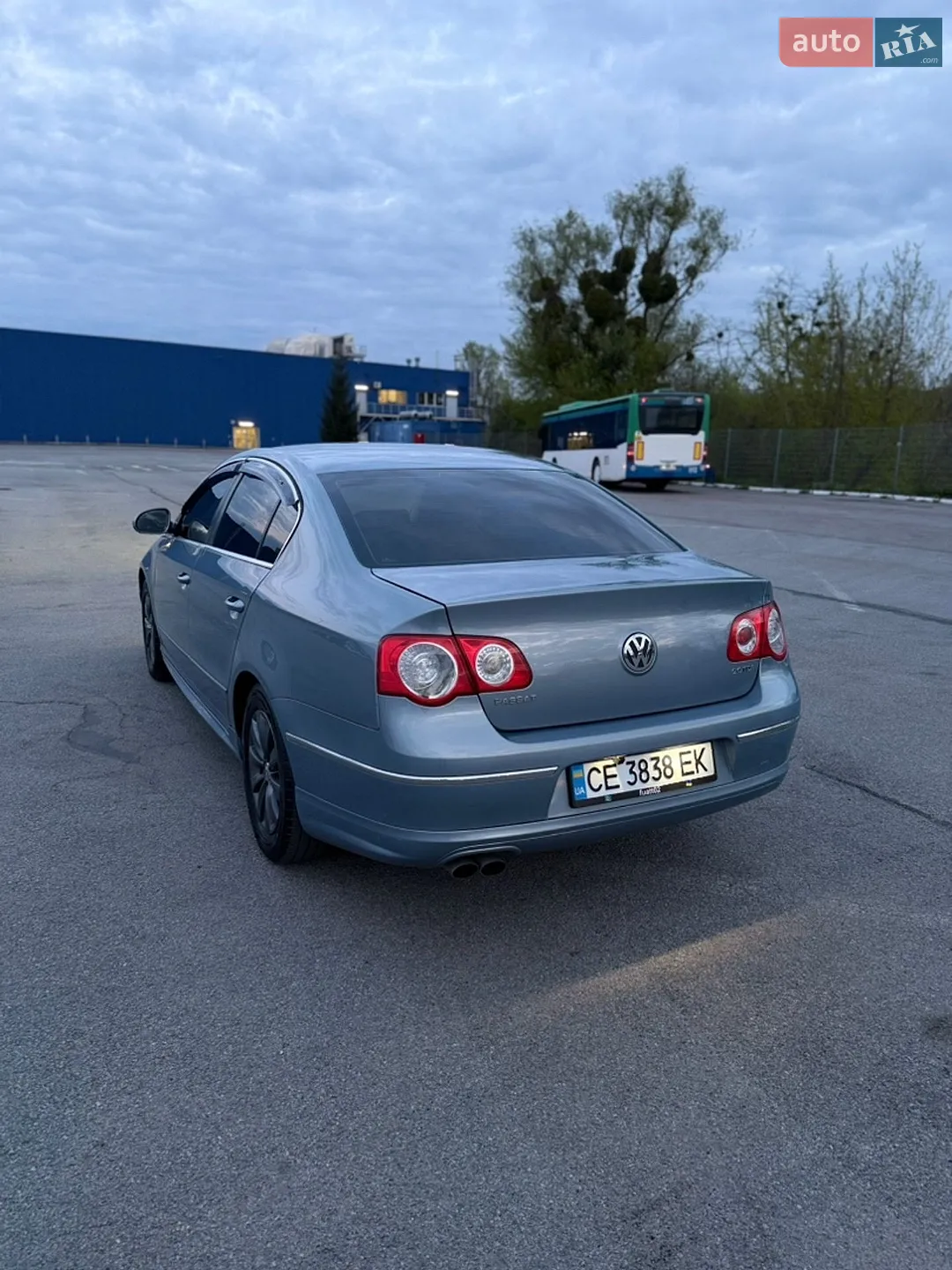 2010 Volkswagen Passat - мініатюра 15