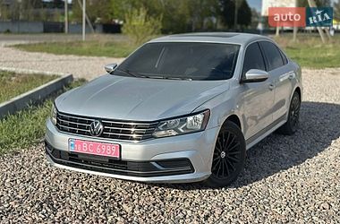 Седан Volkswagen Passat 2016 в Березному